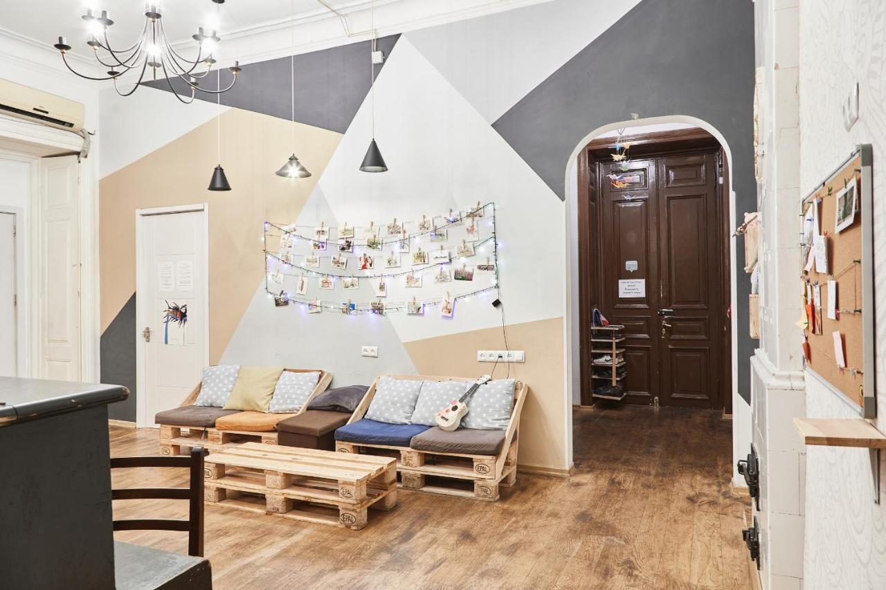 Moosica Hostel Tbilisi Esterno foto