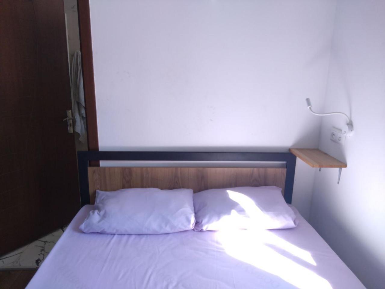Moosica Hostel Tbilisi Esterno foto