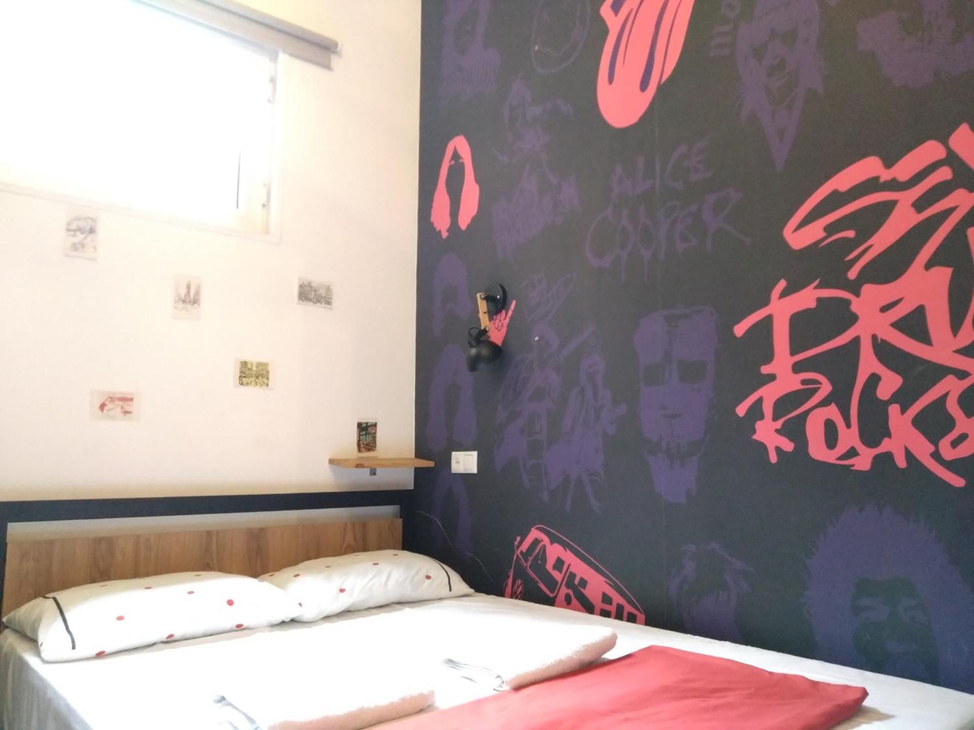 Moosica Hostel Tbilisi Esterno foto